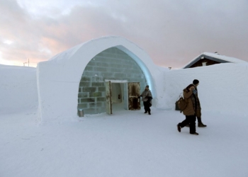 Veja o interior do hotel de gelo na Suécia
