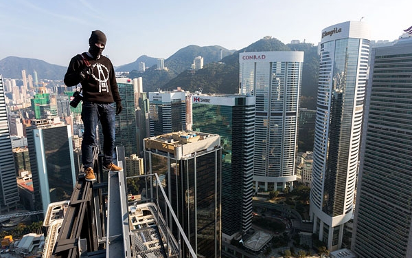 Rooftopping, uma prática que vai te dar medo de altura