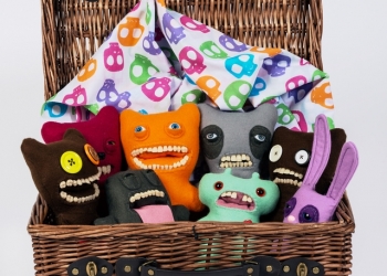 Esses brinquedos bizarros tem dentes humanos