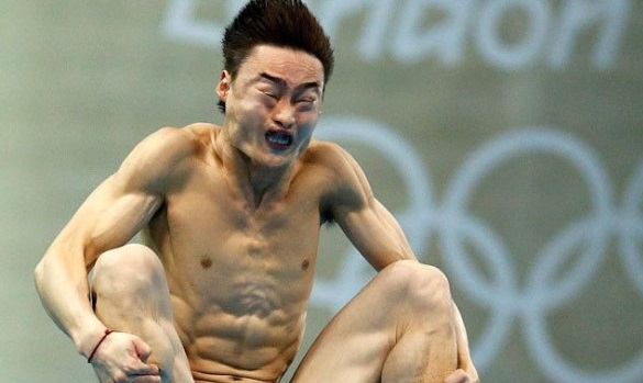 10 caretas hilárias de mergulhadores olímpicos