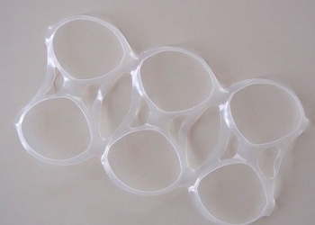 Empresa cria suporte de plástico biodegradável para latas