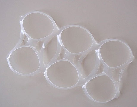 Empresa cria suporte de plástico biodegradável para latas
