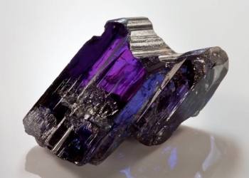 Descubra 10 pedras preciosas mais raras que diamante