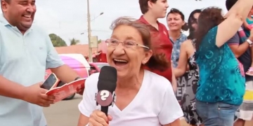 Dona Irene zerou a internet com a tocha olímpica