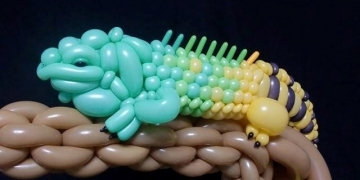 Masayoshi Matsumoto é um artista de balões de aniversário