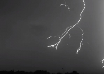 Esse vídeo vai mudar sua perspectiva sobre relâmpagos
