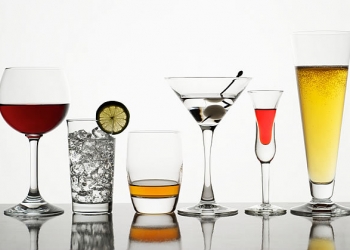 Consumo excessivo de álcool pode causar 7 tipos de câncer