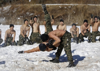 7 treinamentos militares que vão te afastar da vida no exército