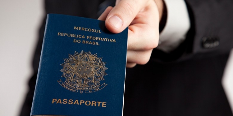 141 países não exigem visto no passaporte, descubra quais