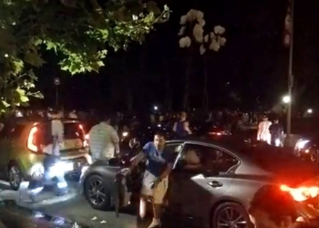 PokemonGo: Vaporeon atrai multidão em Nova Iorque