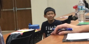 Com 11 anos esse garoto já está na faculdade, e você?