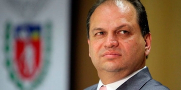 Ministro da saúde revolta internautas com declaração