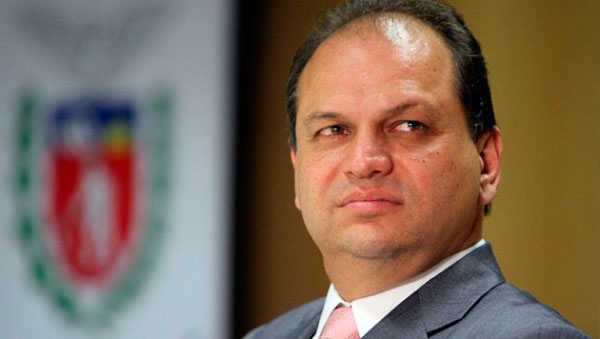 Ministro da saúde revolta internautas com declaração