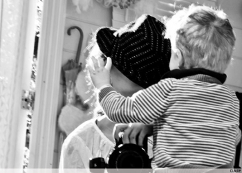 Na Inglaterra, mulher devolve filho adotivo a abrigo