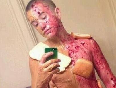 As 10 selfies mais bizarras da internet