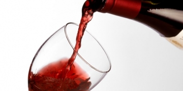 6 vantagens incríveis em beber vinho tinto
