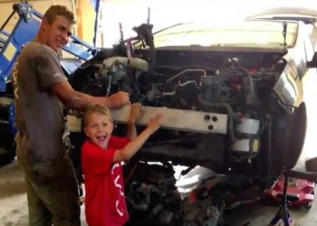 Como esse menino de 9 anos ergueu um carro para salvar o pai?