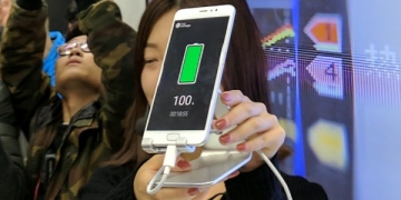 Empresa chinesa promete carregador que alcança 100% em menos de 20 minutos