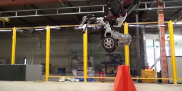 Boston Dynamics aposta em robô mestre em parkour