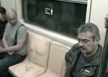 Banco “com pênis” conscientiza passageiros contra assédio sexual