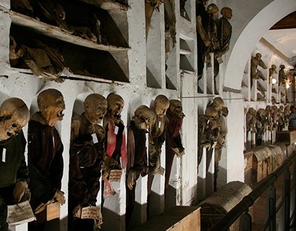 5 cemitérios curiosos que vão te deixar boquiaberto