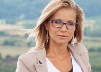 Você não vai acreditar porque essa mulher fingiu ser cega