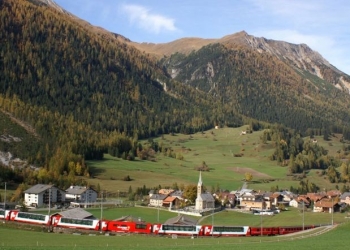 Uma pequena cidade Suíça proibiu seus turistas de tirar fotos