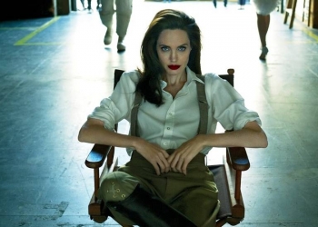 Você sabe o que é paralisia de Bell, doença atingiu Angelina Jolie?