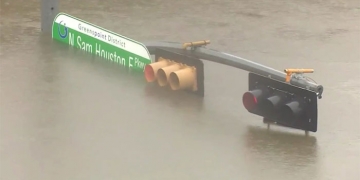 10 fotos impactantes dos estragos do Furacão Harvey