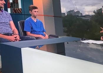 Pai cria aplicativo que obriga filho a responder suas mensagens