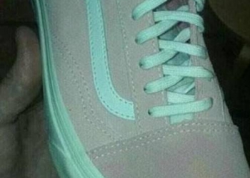 Azul e cinza ou rosa e branco: qual a cor deste tênis?