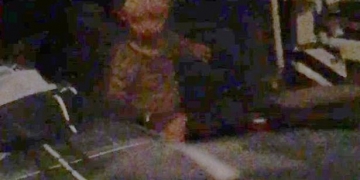 Homem consegue fotografar espírito que o persegue há meses