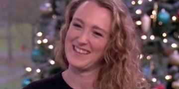 Jovem britânica afirma já ter feito sexo com 20 fantasmas