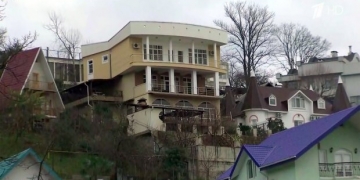 Casal descobre plano do filho para mata-los por herança