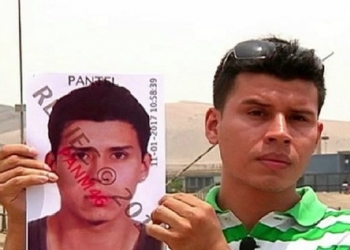 Homem da sonífero para irmão e foge da cadeira o deixando em seu lugar