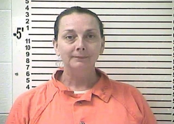 Mulher diz que é virgem Maria para escapar de multa