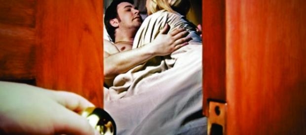 5 Atitudes de Um Homem Quando Trai