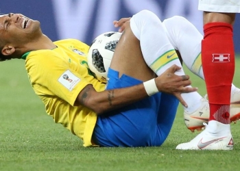 Bar no Rio vai dar bebida grátis cada vez que o Neymar cair em jogo contra Sérvia