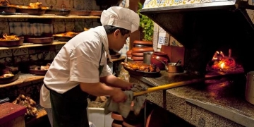 O restaurante mais velho do mundo tem seu forno esta aceso há 239 anos